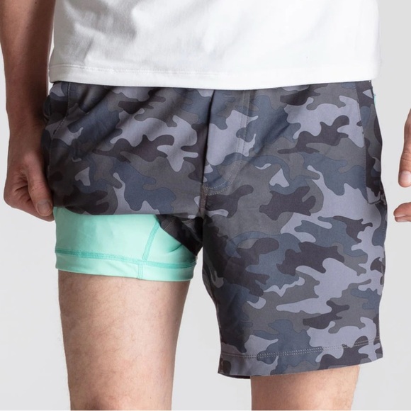 Birddogs Shorts Boomstick Lined Pockets Active Gym Gray Camo size 2XL - Picture 1 of 7